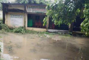 एटिक सेंटर में जलजमाव व कीचड़ से आवाजाही में परेशानी
