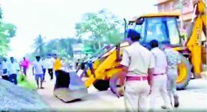 पुलिस के बुलडोजर एक्शन से दासपुर इलाके में हड़कंप
