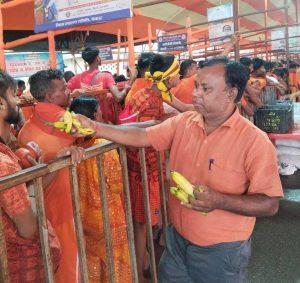 आखिरी सोमवारी को सेवा भाव का दिखा नजारा