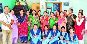 Hajipur News:मेहंदी प्रतियोगिता में छात्राओं ने दिखाया हुनर, शिवानी, मनीषा और सिमरन रहीं अव्वल