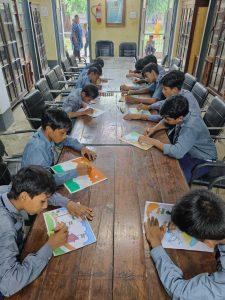 तिरंगा मेकिंग और पेंटिंग से छात्रों ने दिखाया देशभक्ति का जोश
