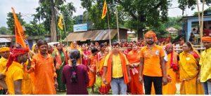 जोकीहाट से मदनेश्वर धाम के लिए रवाना हुए सैकड़ों श्रद्धालु