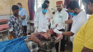 घरेलू विवाद में पत्नी ने की मारपीट, पति गंभीर रूप से घायल
