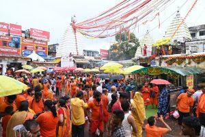 Deoghar News : 90 हजार से अधिक कांवरियों ने किया जलार्पण