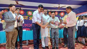 अनुशासन, समयबद्धता और टीमवर्क का महत्व को समझें छात्र