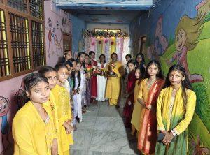 श्रीमद्भागवत कथा को लेकर निकली शोत्रायात्रा