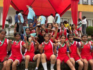 nehru cup hockey at ntha : सीएम एसओइ स्कूल बर्मामाइंस व विद्या निकेतन हल्दीपोखर की टीम चैंपियन