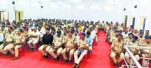 Siwan News : विधि-व्यवस्था बनाये रखने को लेकर प्रशासन ने दिये निर्देश