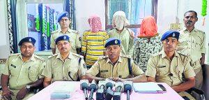 Gopalganj News  : घर से बुलाकर झरही नदी किनारे मंदिर के पास लाल बहादुर को मारी गयी थी गोली, स्थिति अब भी गंभीर