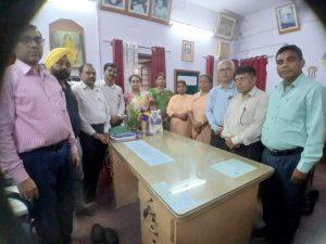 Jamshedpur news. पूर्व शिक्षा मंत्री रामदास सोरेन को शिक्षक संघ ने दी श्रद्धांजलि