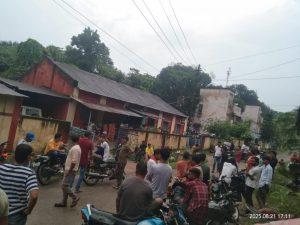 Bokaro News : गोविंदपुर बस्ती के ग्रामीणों ने बिजली सबस्टेशन का किया घेराव