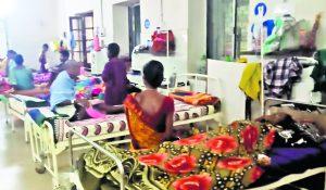 Chaibasa News : बारिश से बिगड़े हालात, अस्पतालों में मरीजों की संख्या दोगुनी