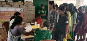 कस्तूरबा की 301 छात्राओं को खिलायी गयी दवा