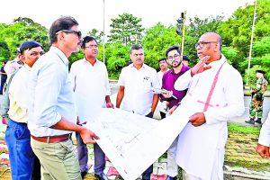Jharkhand Govt News : सीएम ने स्मार्ट सिटी में अधूरे पड़े कन्वेंशन सेंटर का किया निरीक्षण