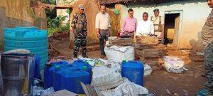मुर्गाबनी में अवैध शराब फैक्ट्री का भंडाफोड़, भारी मात्रा में सामग्री जब्त