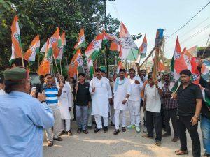 जिला कांग्रेस कमेटी ने पीएम नरेंद्र मोदी का पुतला दहन किया